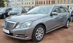 Mercedes-Benz E 300 CDI BlueEfficiency Navi Xenon 1.Hand AHK
