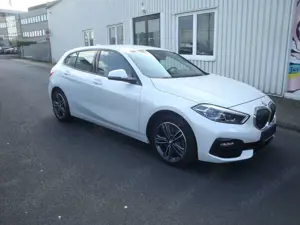BMW 120 120 d xDrive Sport Line Bild 2