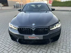 BMW M5 Competition wenig Km Garantie LCI Brutto Bild 3