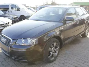 Audi A3 1.6 Attraction Klimaautomatik 60000KM Original