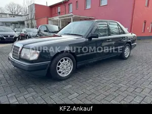 Mercedes-Benz E 260 W124 / H-ZU. / AUTOM / SCHIEBEDACH Bild 1