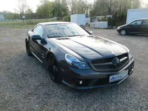 Mercedes-Benz SL 63 AMG Top-Zustand Sommerfahrzeug Bild 3
