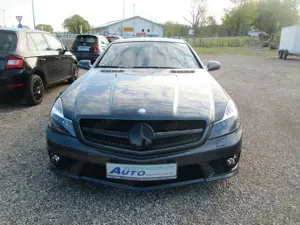 Mercedes-Benz SL 63 AMG Top-Zustand Sommerfahrzeug Bild 2