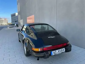 Porsche 911 Carrera CS Coupe mit Fuchs-Felgen Bild 2