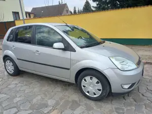 Ford Fiesta 1.4 , Zahnriemen neu, TÜV neu, Klima gemacht