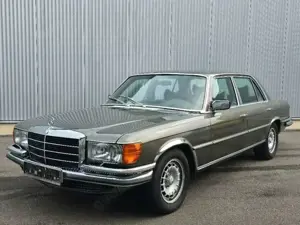Mercedes-Benz 450 SEL 6.9 (deutsche Auslieferung)