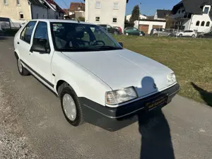Renault R 19 1.Hand*SH-Gepflegt bei Renault*Oldtimer*HU/AU NEU Bild 3