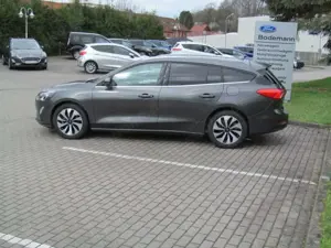 Ford Focus Cool + Connect Bild 3