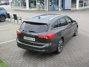 Ford Focus Cool + Connect Bild 4