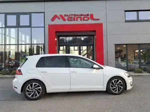 Volkswagen Golf VII Lim. e-Golf, DYNAUDIO, Vollausstattung