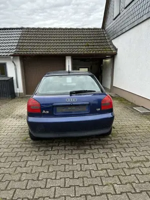 Audi A3 1.8 Ambiente Bild 5