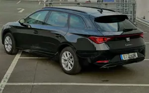 SEAT Leon Style-Automatik/Kamera/Parkhilfe/Allwetterreifen