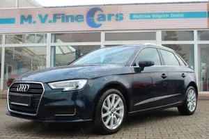 Audi A3 Sportback design *Navi*BT*Alu*