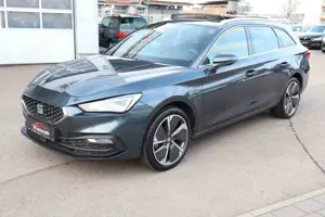SEAT Leon 1.4 e-HYBRID Xcellence DSG Kamera_Pano_LED