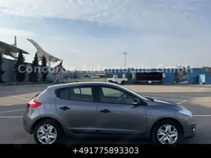 Renault Megane III Lim. 5-trg. Tomtom Edition NAVI KLIMA Bild 5