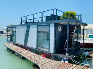 NAUTIA L7 HOUSEBOAT Hausboot Schwimmendes Kajütboot Yacht