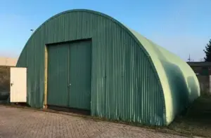 Rundbogenhalle Runddachhalle Stahlkonstruktion Stahlhalle Halle Bild 4