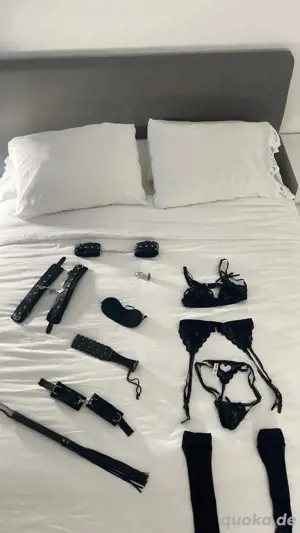 Kontaktieren Sie mich für alle Ihre Body-to-Body-Massagen 