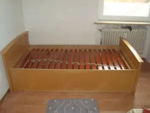 bett 1x2 meter, lattenrost hochklappbar, zerlegbar Bild 5