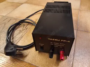 YAESU FP-4 Netzteil