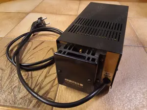 YAESU FP-4 Netzteil Bild 4