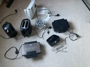 Küchengeräte von Krups, Philips usw Hab noch mehr Anzeigen online.  Toast, Brotmaschine, Eierkocher,