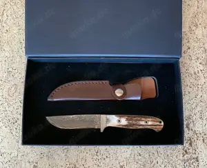 Damast Messer mit Hirschhorngriffschalen und Lederscheide Bild 3