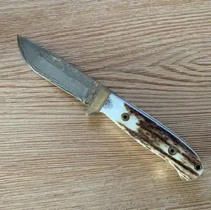 Damast Messer mit Hirschhorngriffschalen und Lederscheide Bild 2