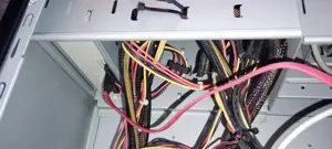 Alter PC Gehäuse 2 Festplatten Win10 Netzteil Grafikkarte Mainboard Prozessor DVD 4GB RAM Bild 4