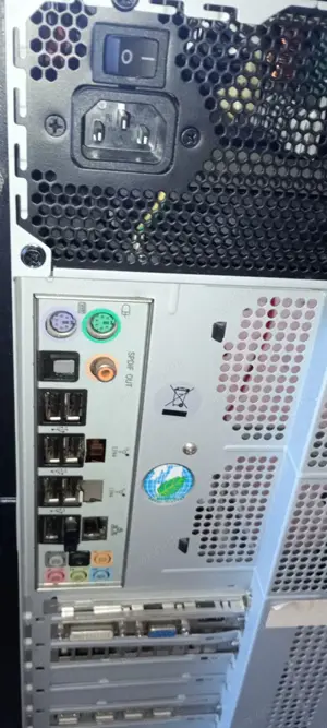 Alter PC Gehäuse 2 Festplatten Win10 Netzteil Grafikkarte Mainboard Prozessor DVD 4GB RAM Bild 10