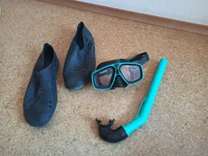 Schnorchelset Schwimmbrille Tauchen Badeschuhe Größe 42 Schnorcheln Badebälle Tauchset