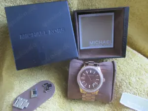 NEUw Swarovski Glitzer Kristalle Zirkonia-Simili Steine Armband Uhr Armbanduhr MICHAEL KORS rosegold