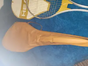 Tennisschläger mit Tasche