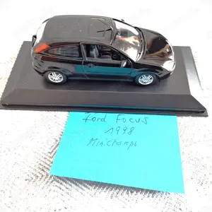1:43 Oldie ++Minichamps++ Ford Focus 1989 in der Orginal Box  Neu