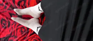Ghoticlady 33 bietet dem Sockenliebhaber ihre getragenen Socken  Bild 5