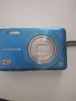 Olympus VG 120 Blau Kompakt Digitalkamera, Farbe blau