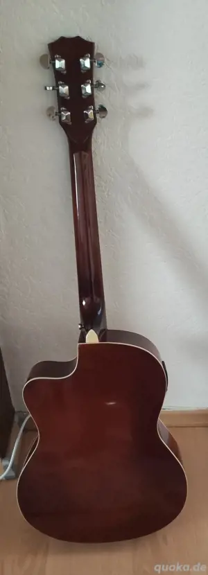 Halbakustik- Gitarre 