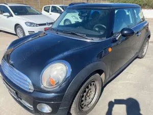 MINI One Cooper D /AC / Panorama Dach / Motorschaden Bild 2