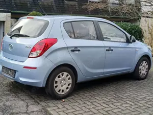 Hyundai i20 i20+1.2+Classic Bild 3