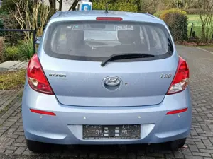 Hyundai i20 i20+1.2+Classic Bild 4
