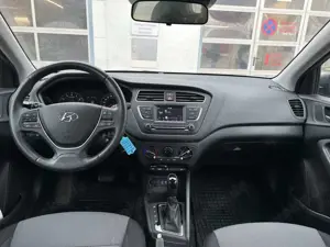 Hyundai i20 1.0 TGDI Trend Bild 4