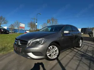 Mercedes-Benz A 200 A 200 (BlueEFFICIENCY) Urban Bild 1