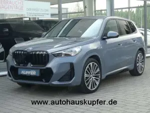 BMW X1 xDrive30 Sportpaket*AHK*ACC°Sportsitz*behLLK