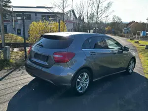 Mercedes-Benz A 200 A 200 (BlueEFFICIENCY) Urban Bild 5