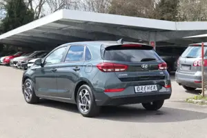Hyundai i30 i30 Navi/Klima/Kamera/LED/Temp./Sitzheizg/UVM. Bild 4
