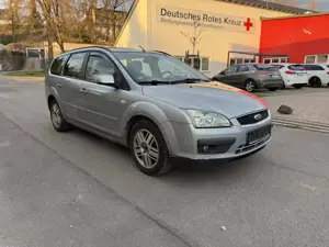 Ford Focus Ghia 1.6 Benzin *TÜV09/26* KLIMA SHZ AHK Bild 1