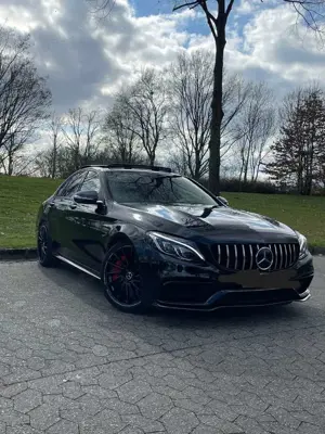 Mercedes-Benz C 63 AMG C 63 S AMG (205.087) Bild 2 Mercedes-Benz C 63 AMG C 63 S AMG (205.087) Bild 2
