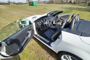 Mercedes-Benz SLK 350 SLK 350 7G-TRONIC Sport Bild 2 Mercedes-Benz SLK 350 SLK 350 7G-TRONIC Sport Bild 2