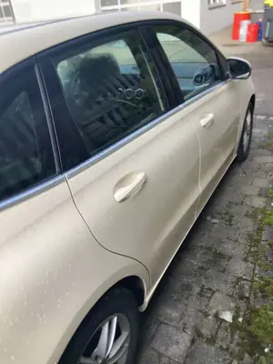 Mercedes-Benz B 180 d 7G-DCT Style Bild 3