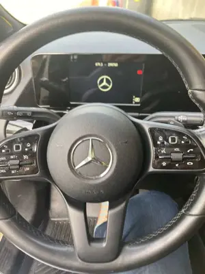 Mercedes-Benz B 180 d 7G-DCT Style Bild 5